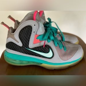 Nike South Beach LeBron 9s